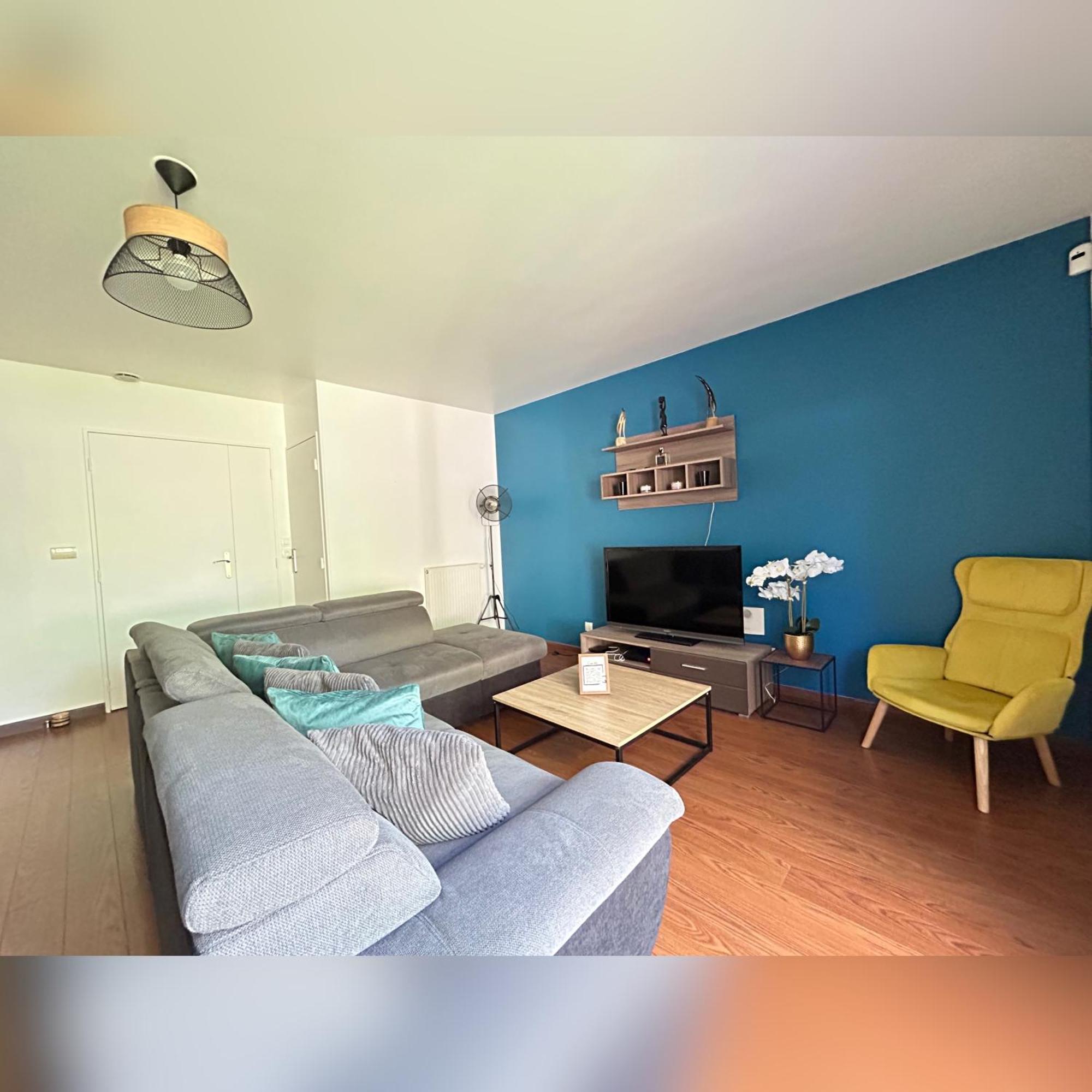 Le Duplex Chessy - 15Min From Disneyland - 2 Private Parkings - Garden - Kingsize & Queensize Bed - Supermarket Behind The House Exteriör bild