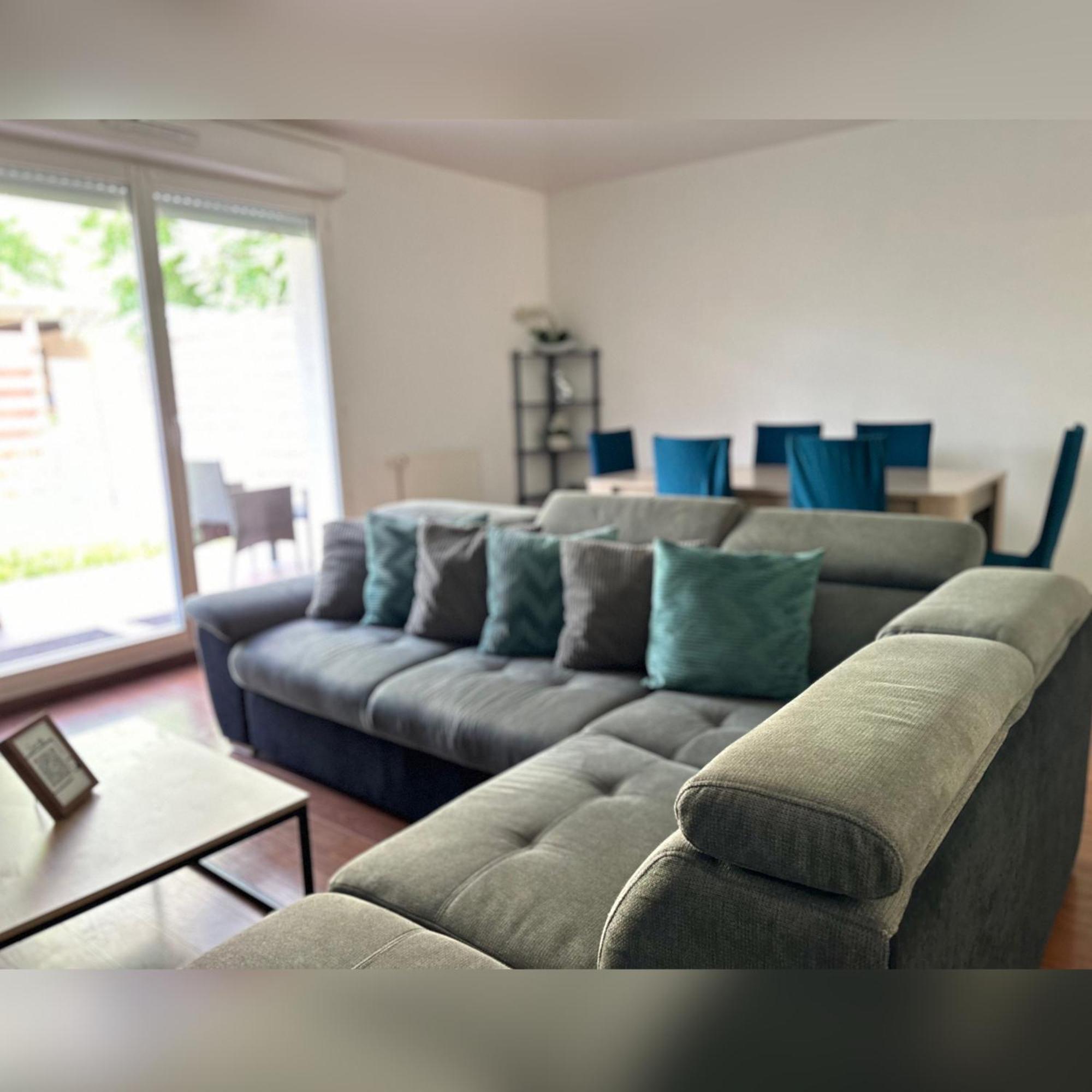 Le Duplex Chessy - 15Min From Disneyland - 2 Private Parkings - Garden - Kingsize & Queensize Bed - Supermarket Behind The House Exteriör bild